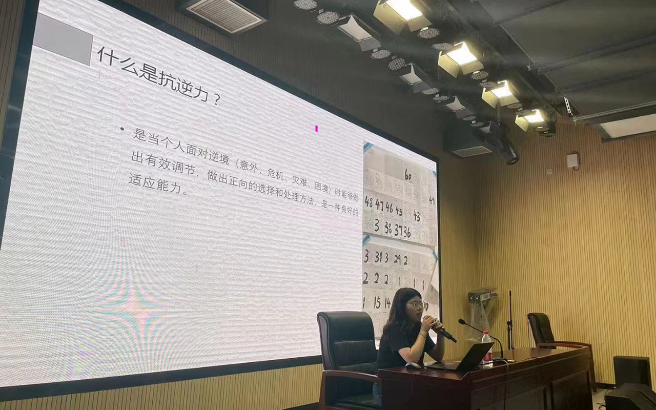 玉龙董玉娣中学